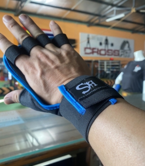 BÀN TAY GYM - CỔ QUẤN 